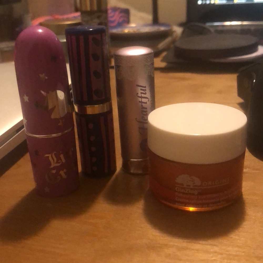 Makeup mini lot lipstick and eye cream